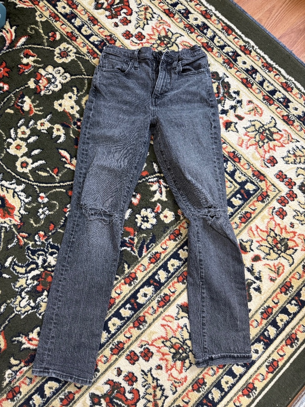 Madewell High-Rise Slim Boyjean Black Ripped Knee